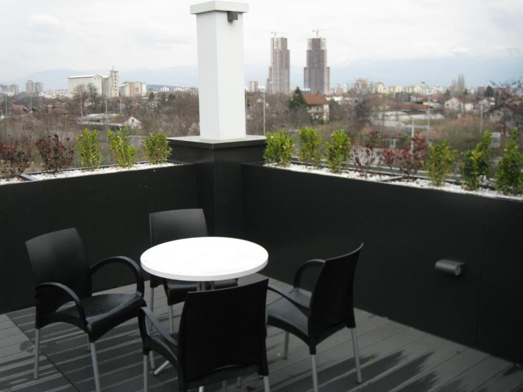 Domus Aparthotel Skopie Habitación foto